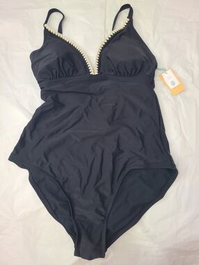 Women's Crochet Shell Stitch Medium Coverage One Piece Swimsuit Kona Sol Black L